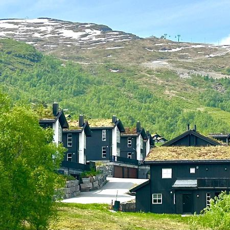 Lovise Mountain Apartment Stranda  Exterior foto