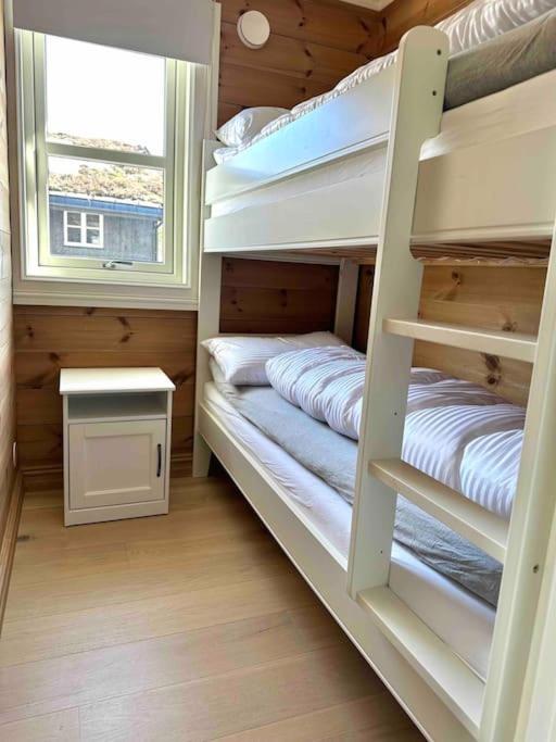 Lovise Mountain Apartment Stranda  Exterior foto