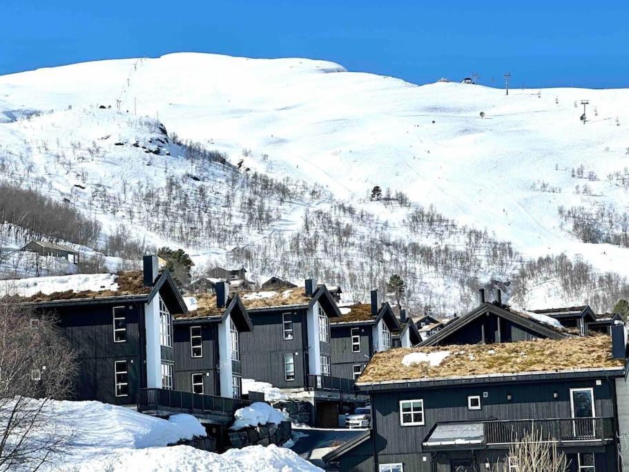Lovise Mountain Apartment Stranda  Exterior foto